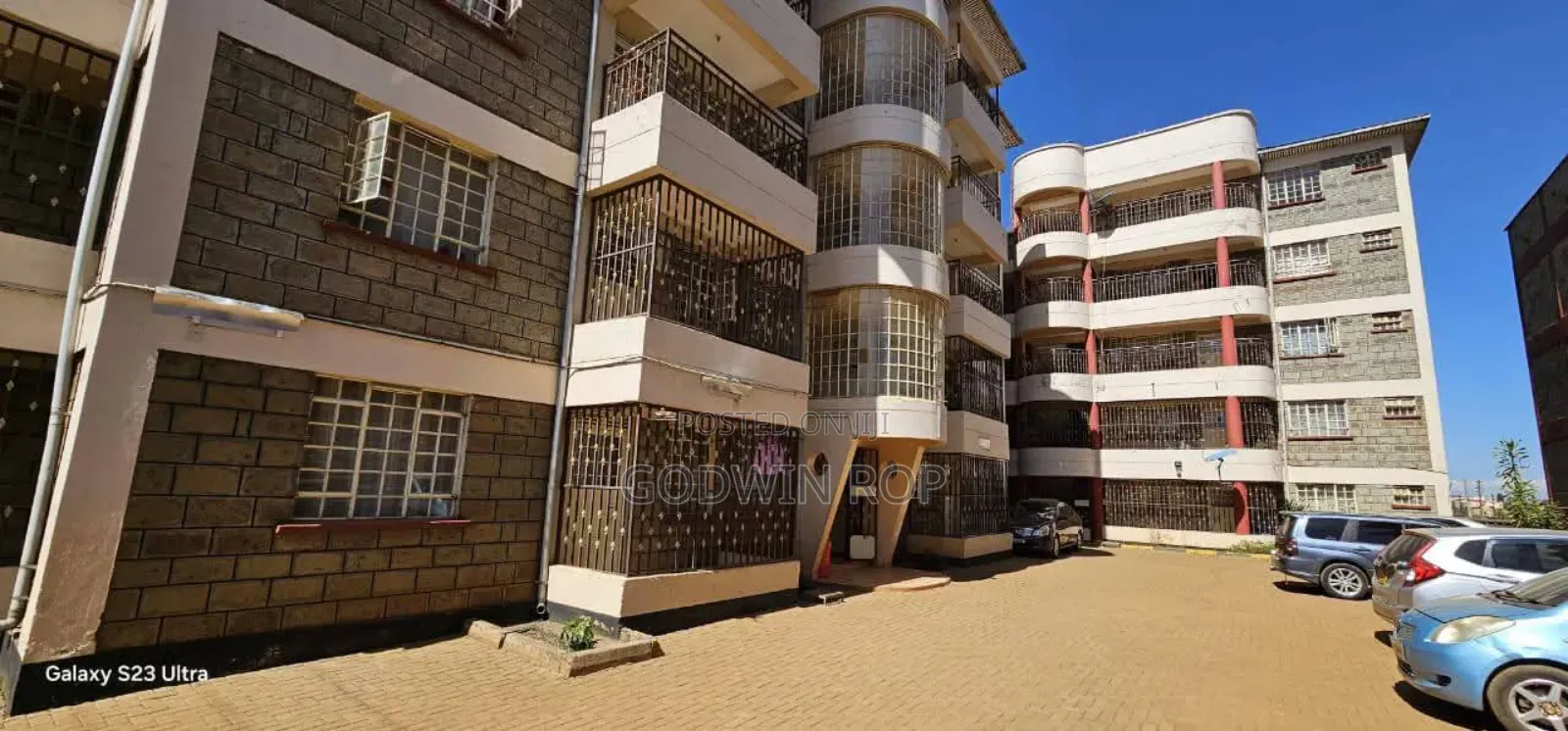 3bdrm Apartment in Pioneer Estate for sale in Pioneer Estate