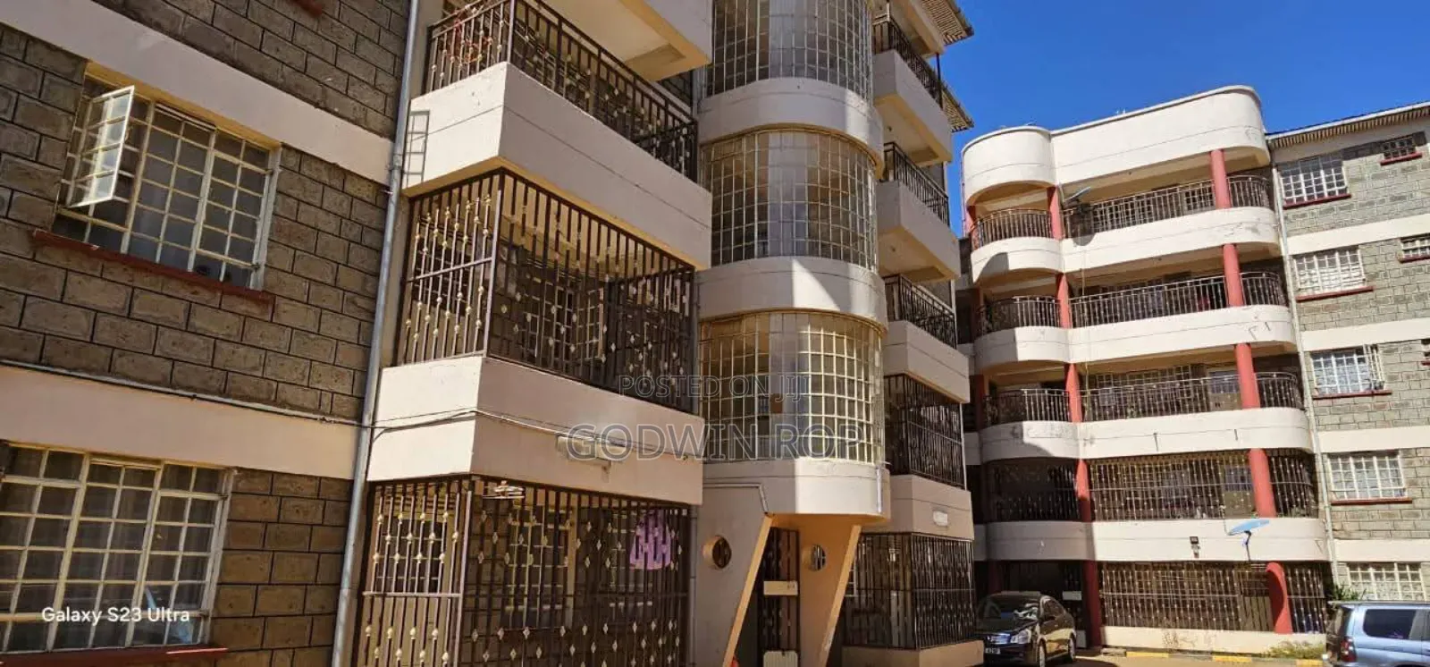 3bdrm Apartment in Pioneer Estate for sale in Pioneer Estate