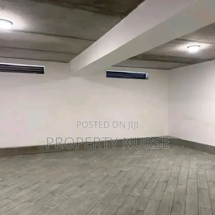 5bdrm Maisonette in Gateway Mall Area for rent in Gateway Mall Area