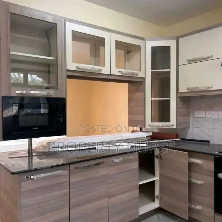5bdrm Maisonette in Gateway Mall Area for rent in Gateway Mall Area