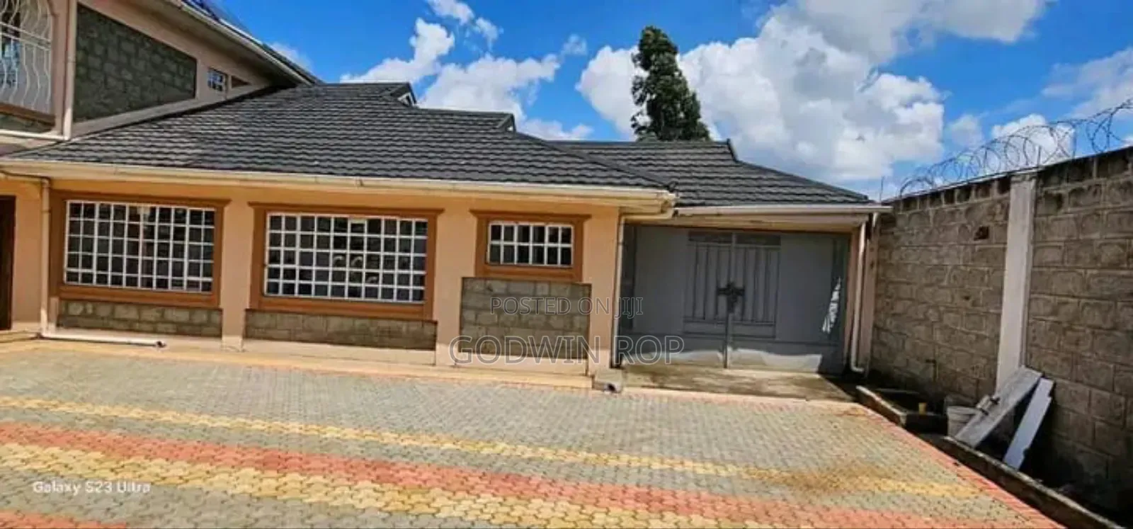 4bdrm Maisonette in Royalton, Ngeria for sale in Ngeria