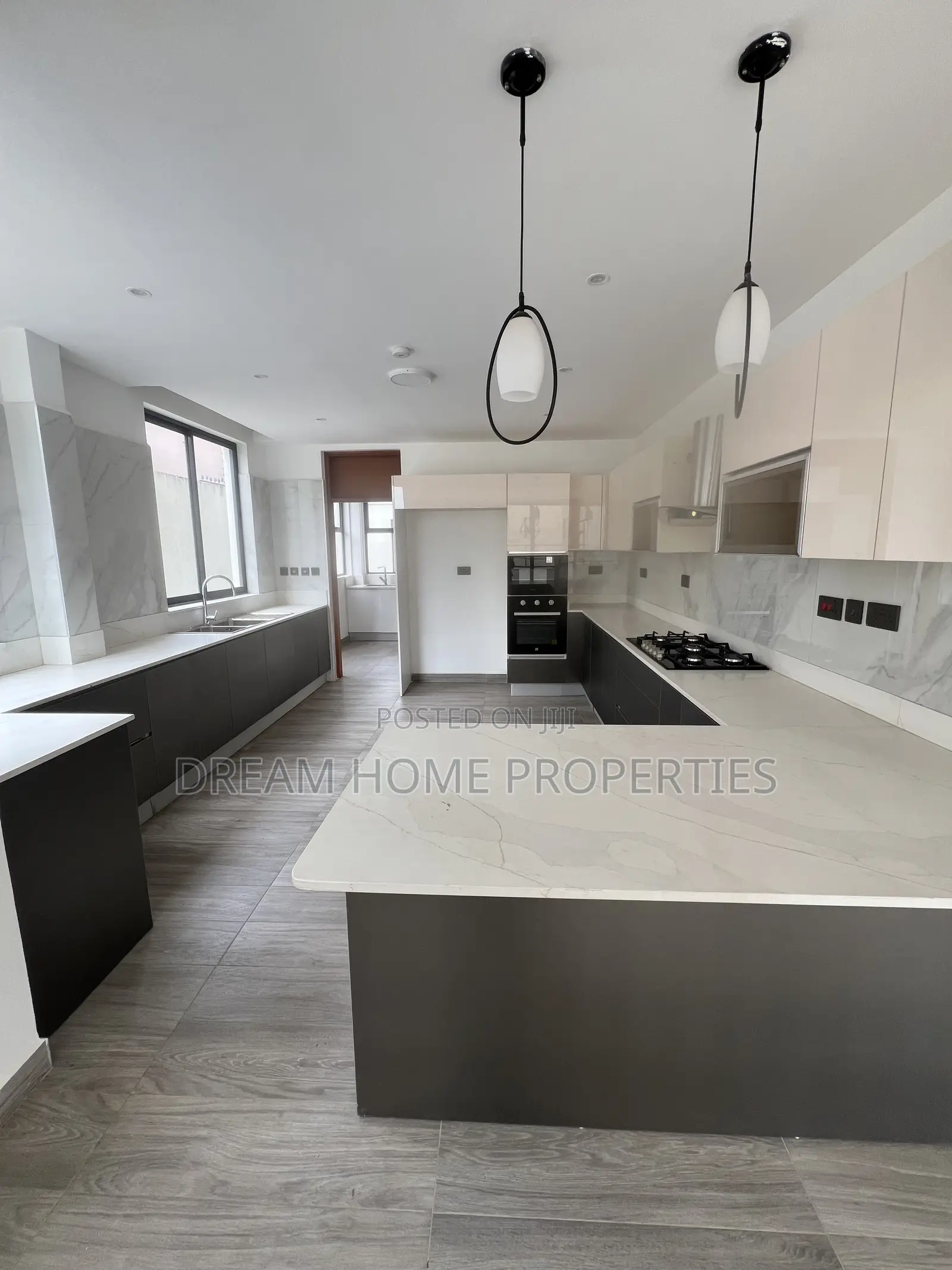 5bdrm House in Lavington for sale in Lavington