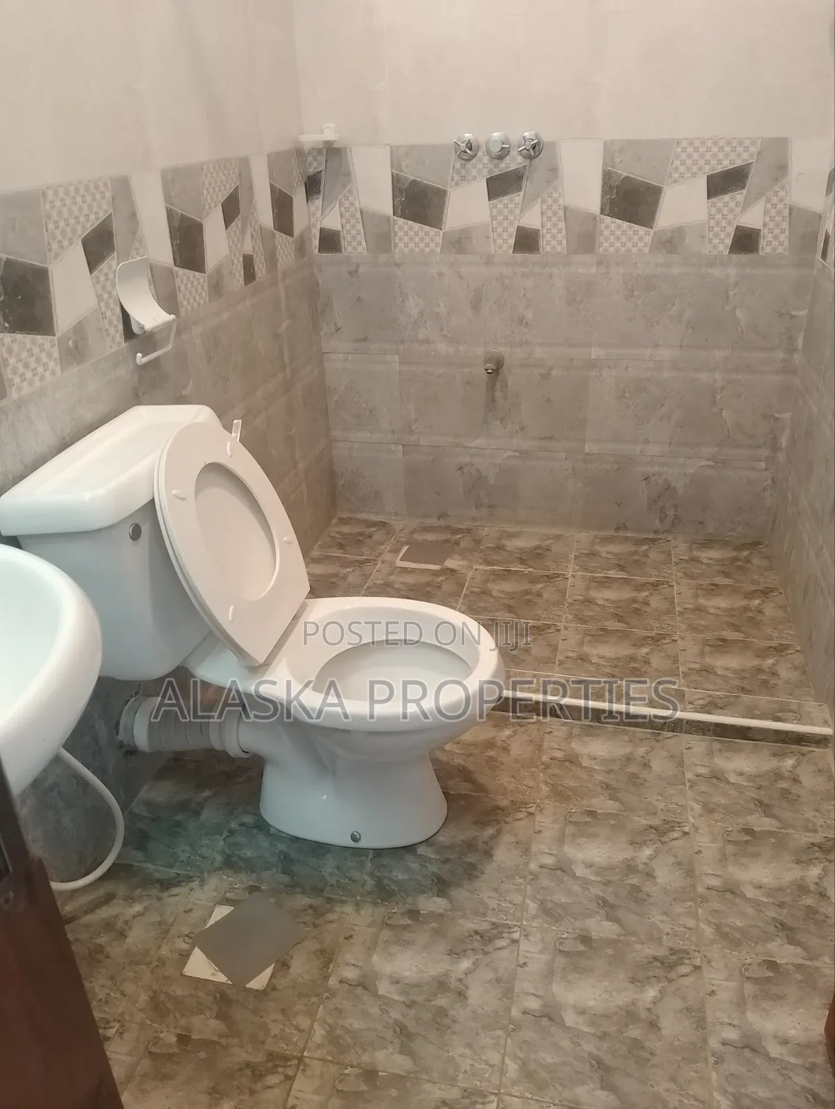 3bdrm Penthouse in Nyali Estate for rent in Nyali Mkomani
