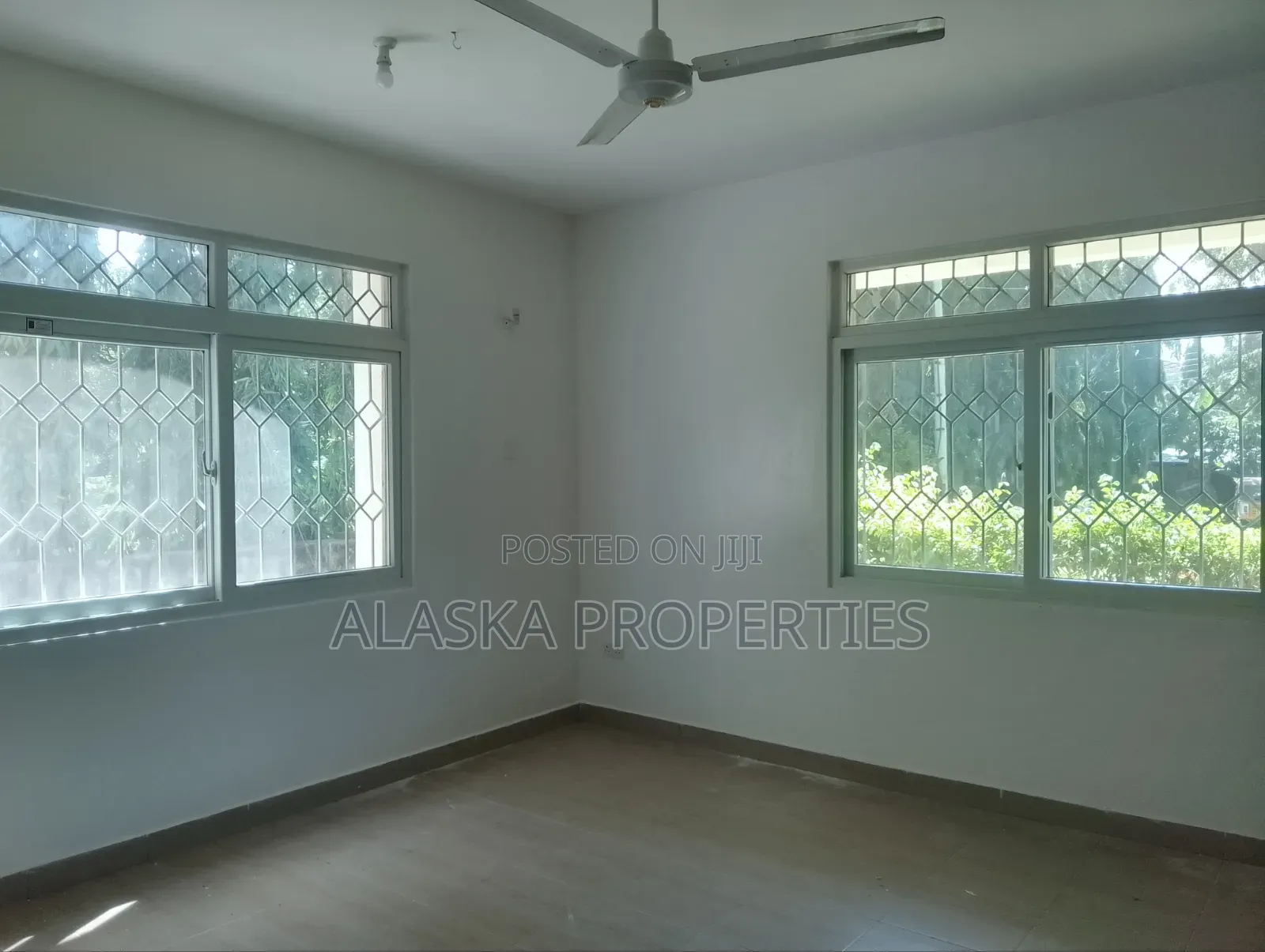 3bdrm Apartment in Beach Road Estate, Nyali Mkomani for rent in Nyali Mkomani
