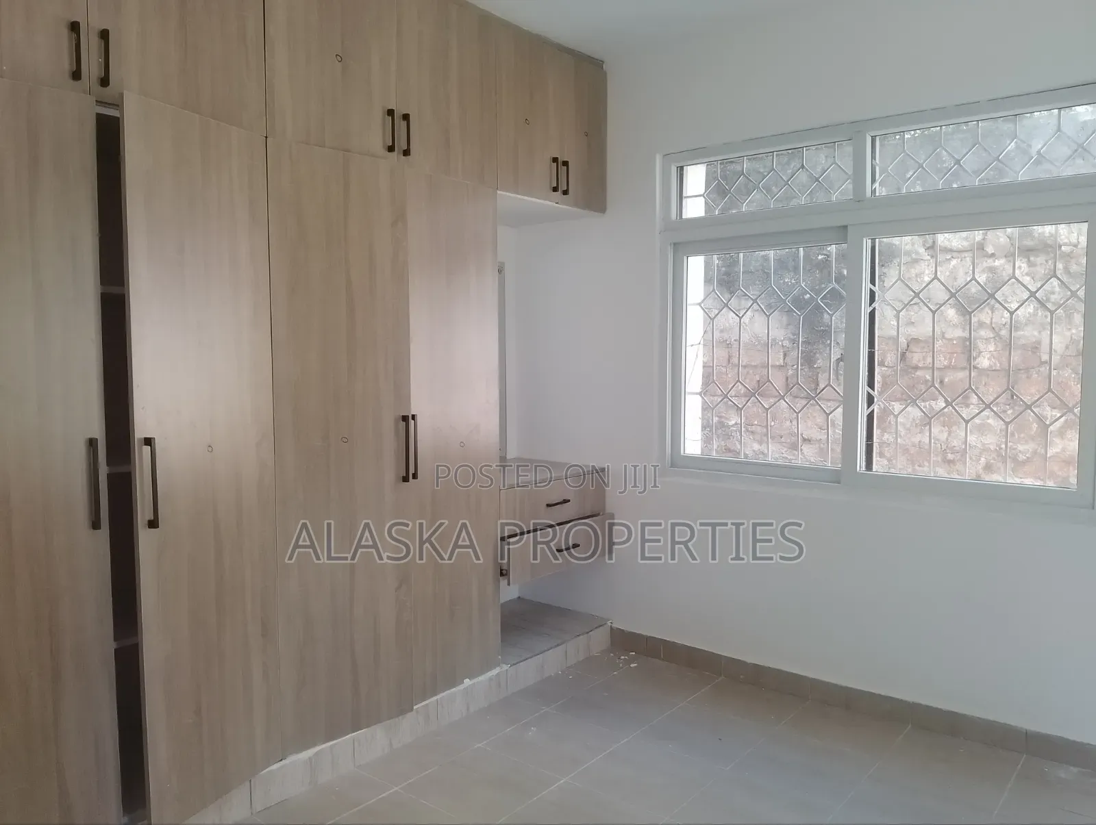 3bdrm Apartment in Beach Road Estate, Nyali Mkomani for rent in Nyali Mkomani