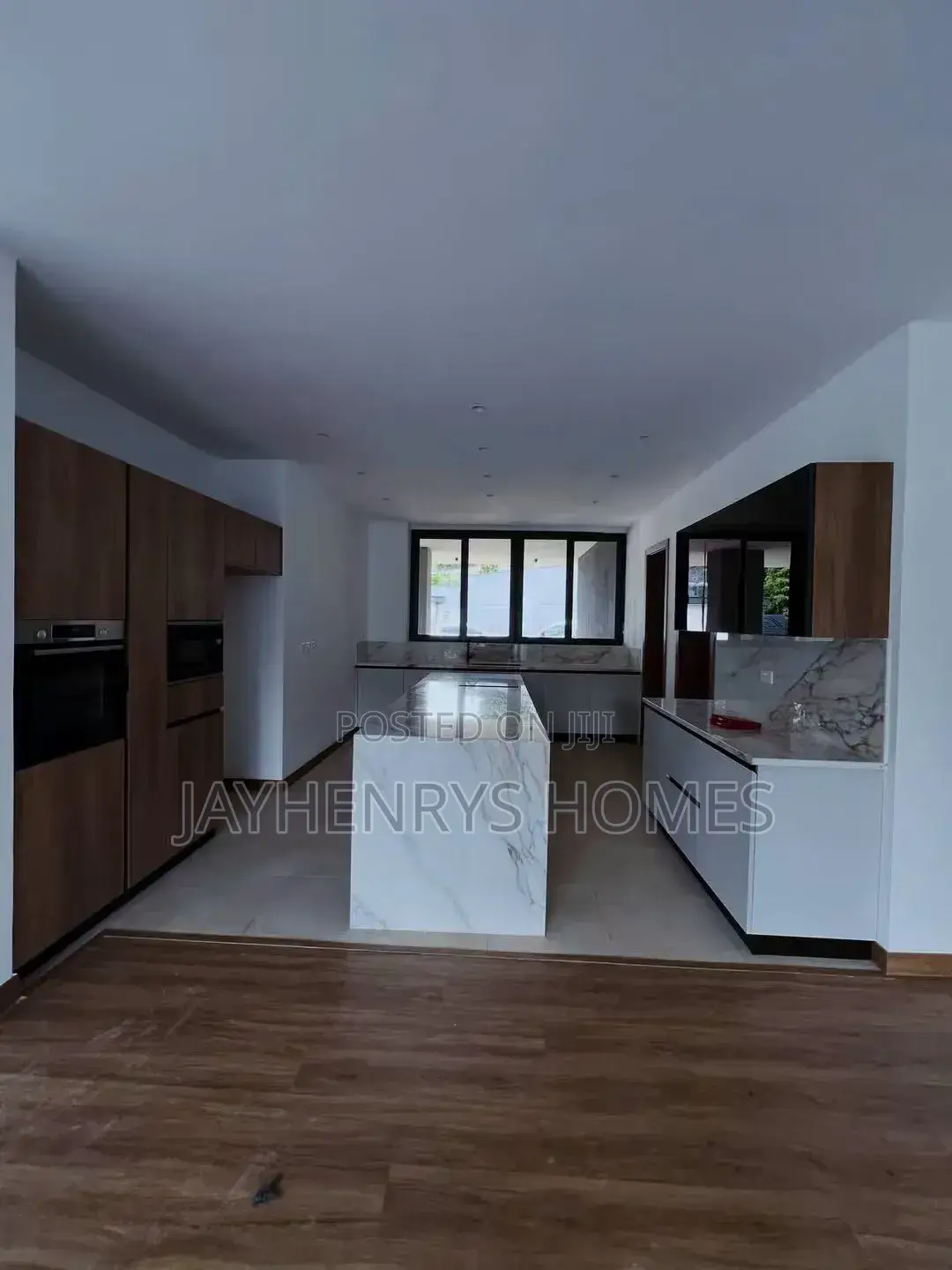 5bdrm House in Nyari for sale in Nyari