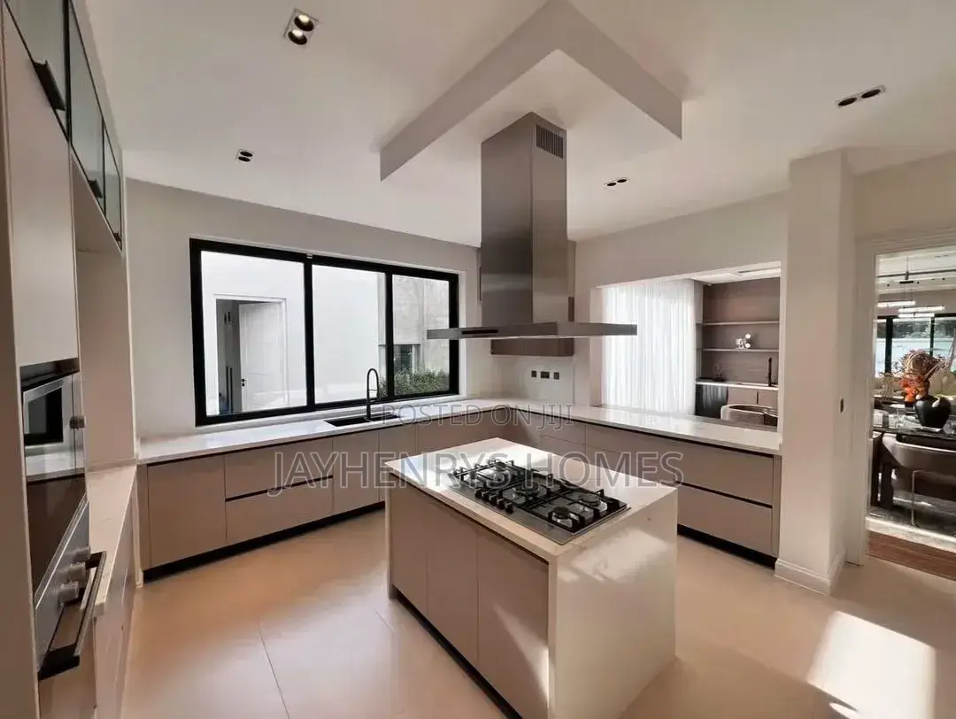 5bdrm Villa in Runda for sale in Runda