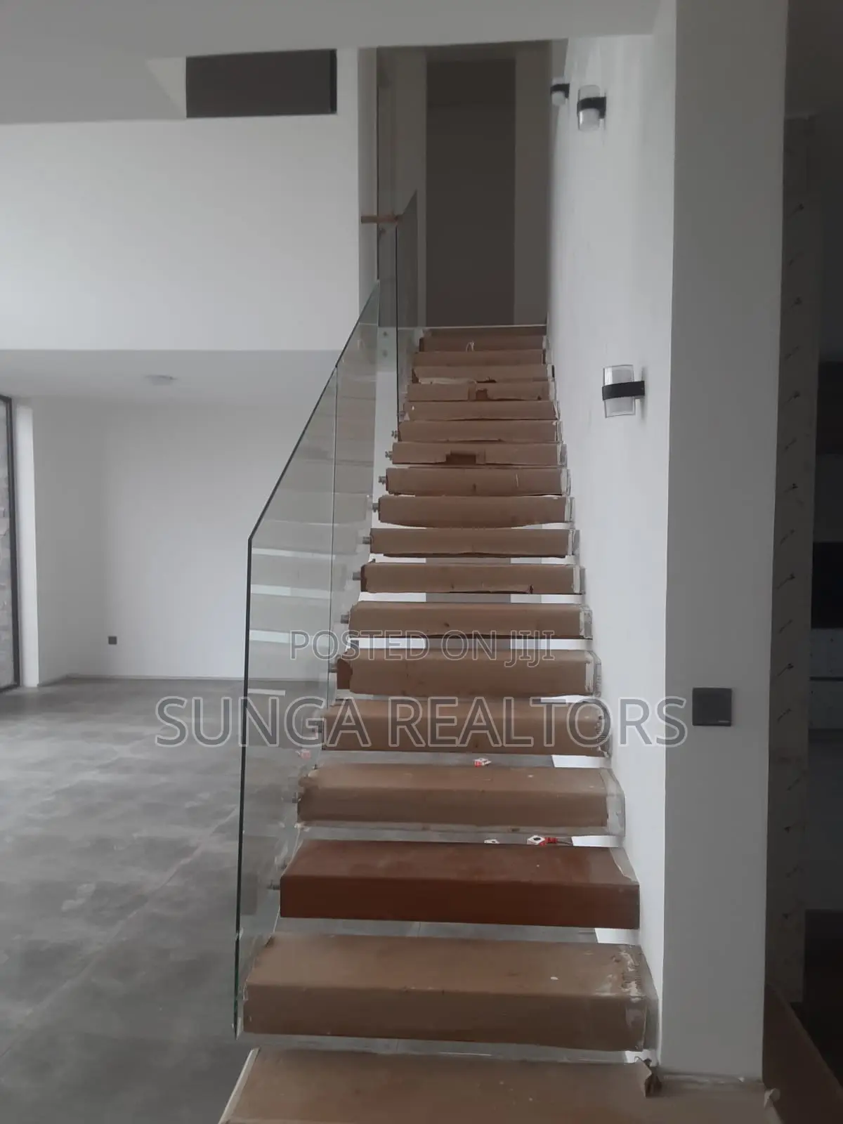 4bdrm Villa in Paradise Lost, Runda for sale in Runda