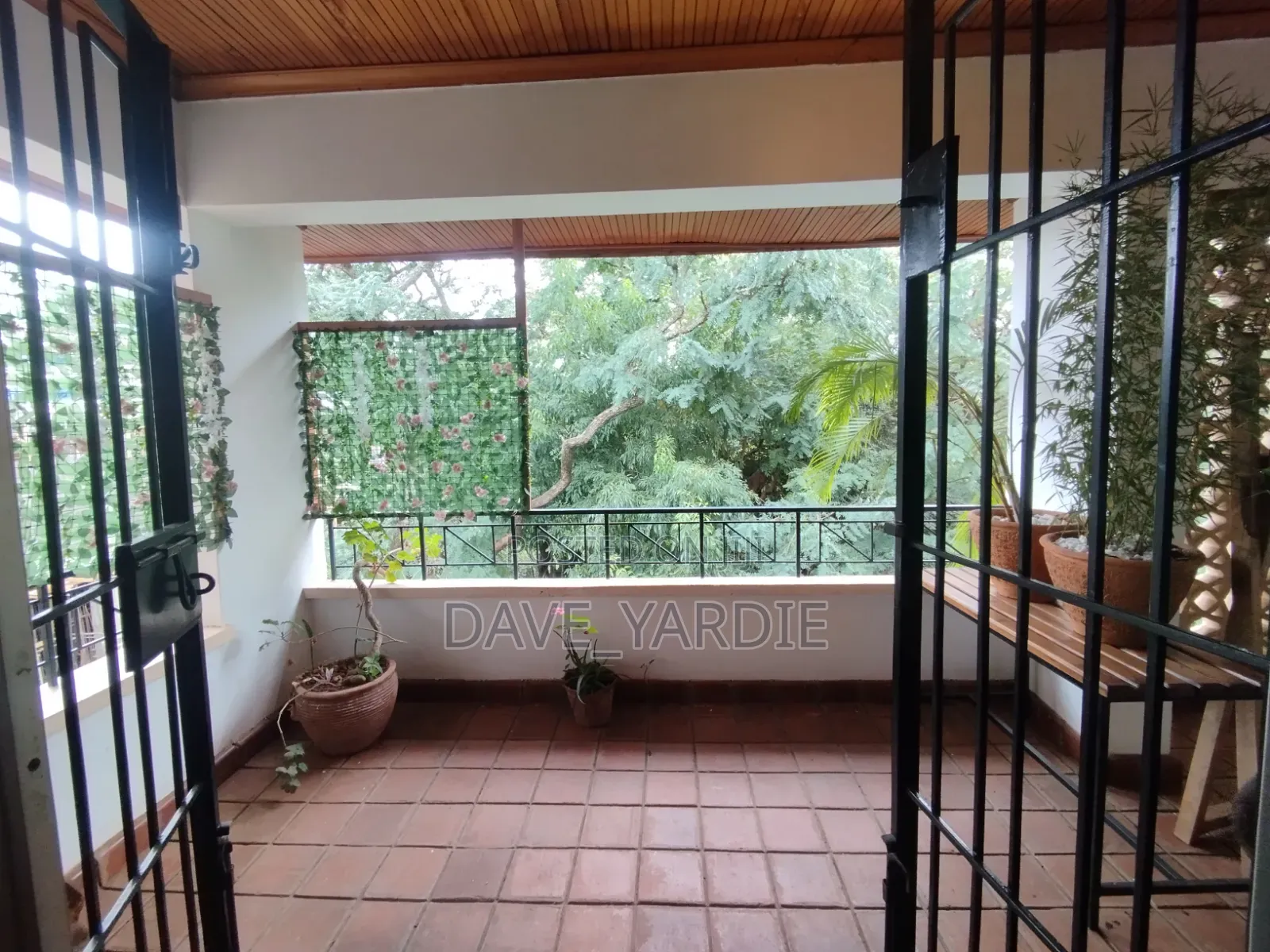 4bdrm Block of Flats in State House Area for sale in State House Area