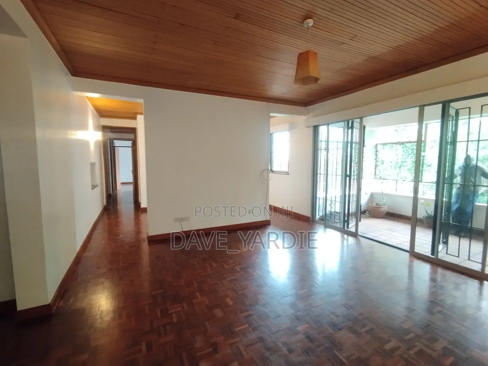 4bdrm Block of Flats in State House Area for sale in State House Area