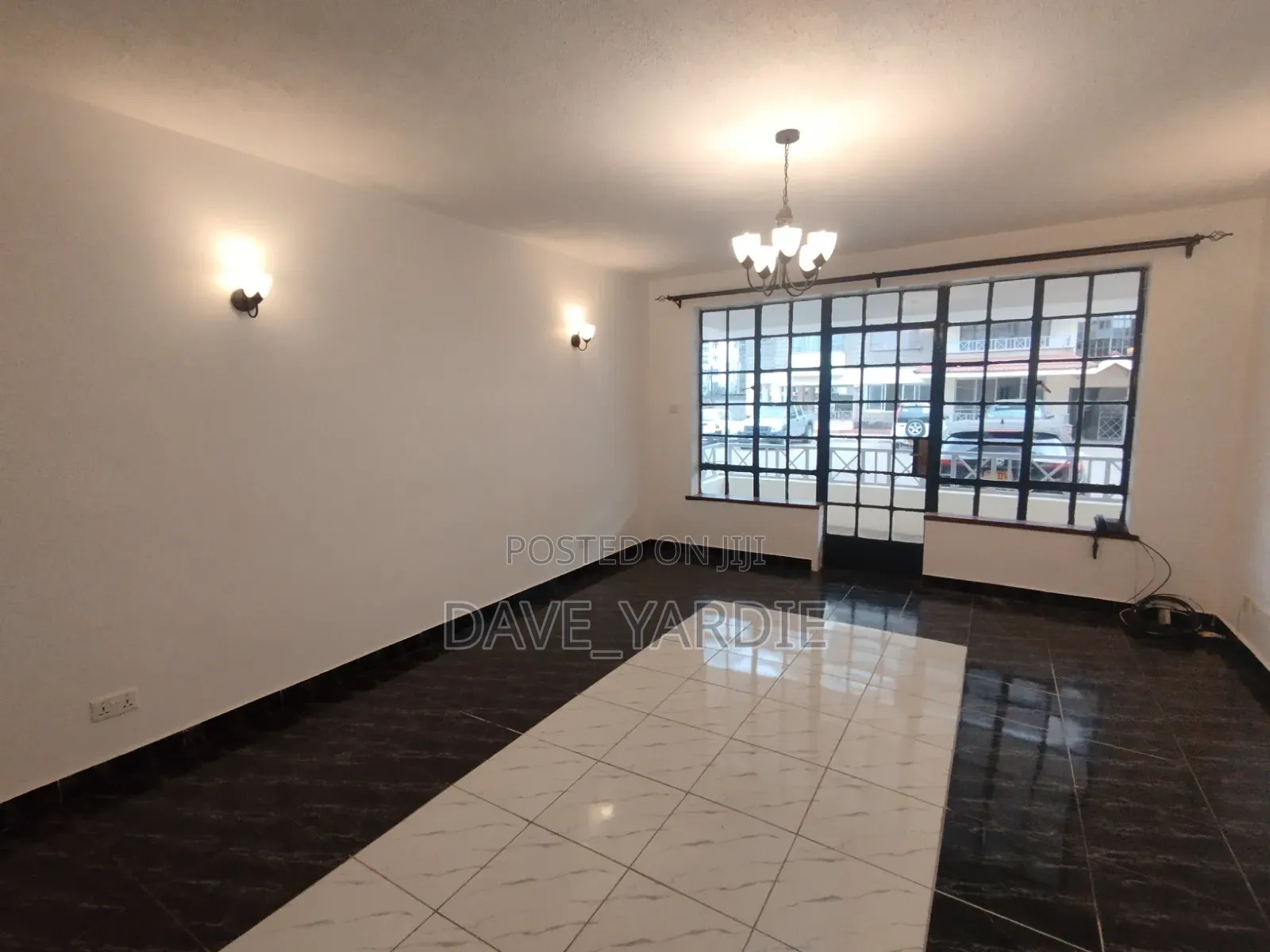 3bdrm Block of Flats in State House Area for sale in State House Area