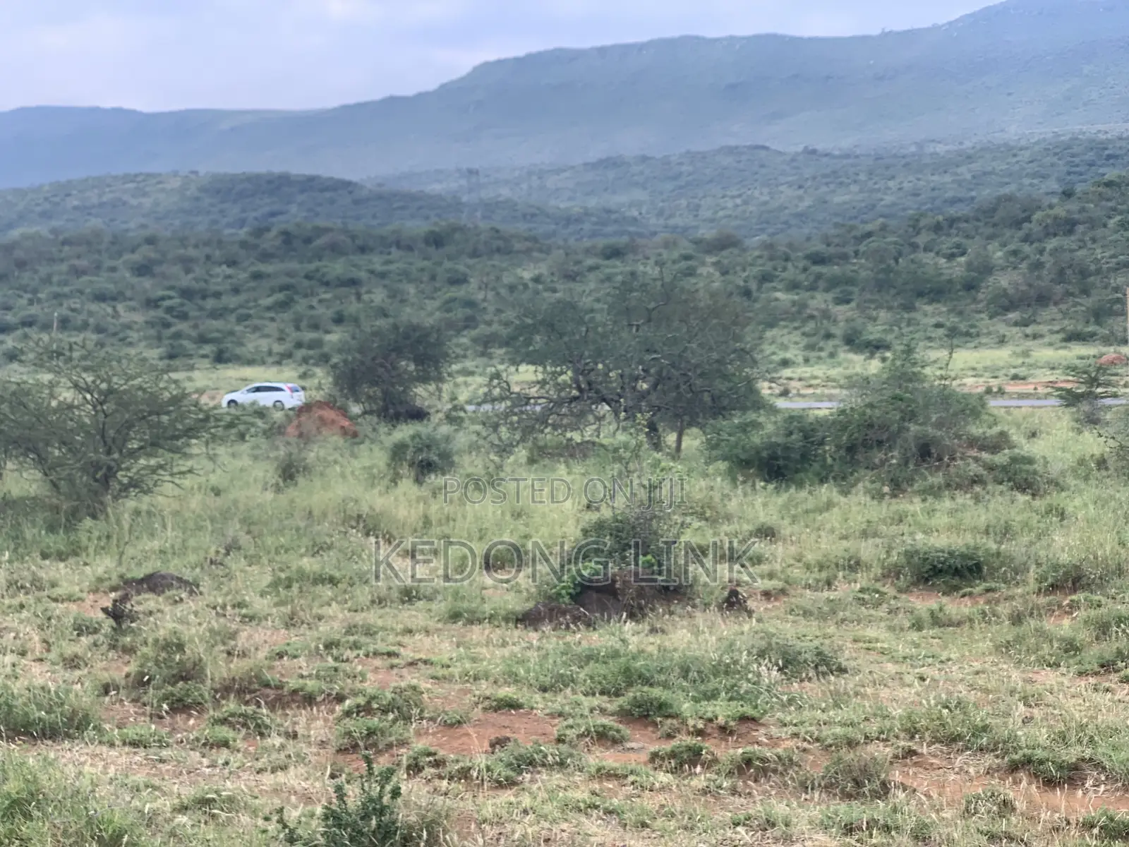 5 Acres Thigio / Ndiuni 5 Acres Touching Tarmac in Ndeiya