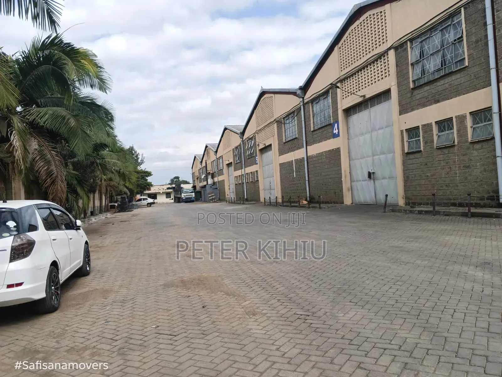 Godown to Let 10000sqft Along North Airport Road Embakasi in Nyayo Estate