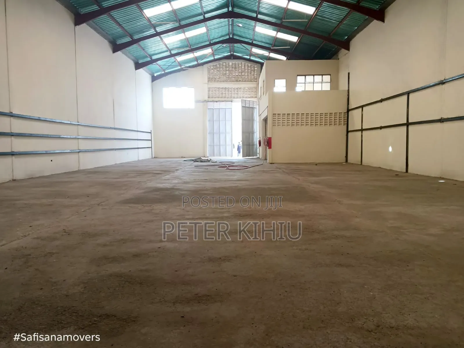 Godown to Let 10000sqft Along North Airport Road Embakasi in Nyayo Estate