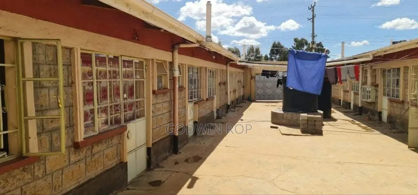 18bdrm Duplex in Sogomo, Kimumu for sale in Kimumu