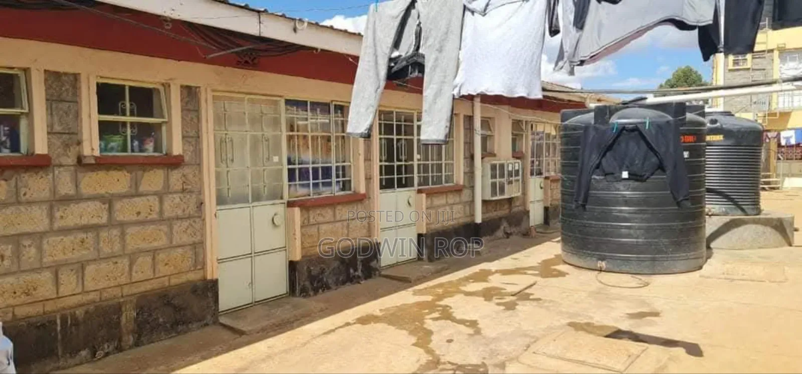 18bdrm Duplex in Sogomo, Kimumu for sale in Kimumu