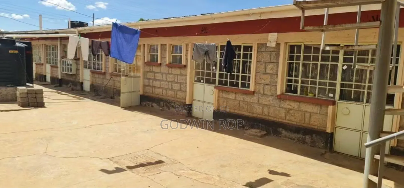 18bdrm Duplex in Sogomo, Kimumu for sale in Kimumu