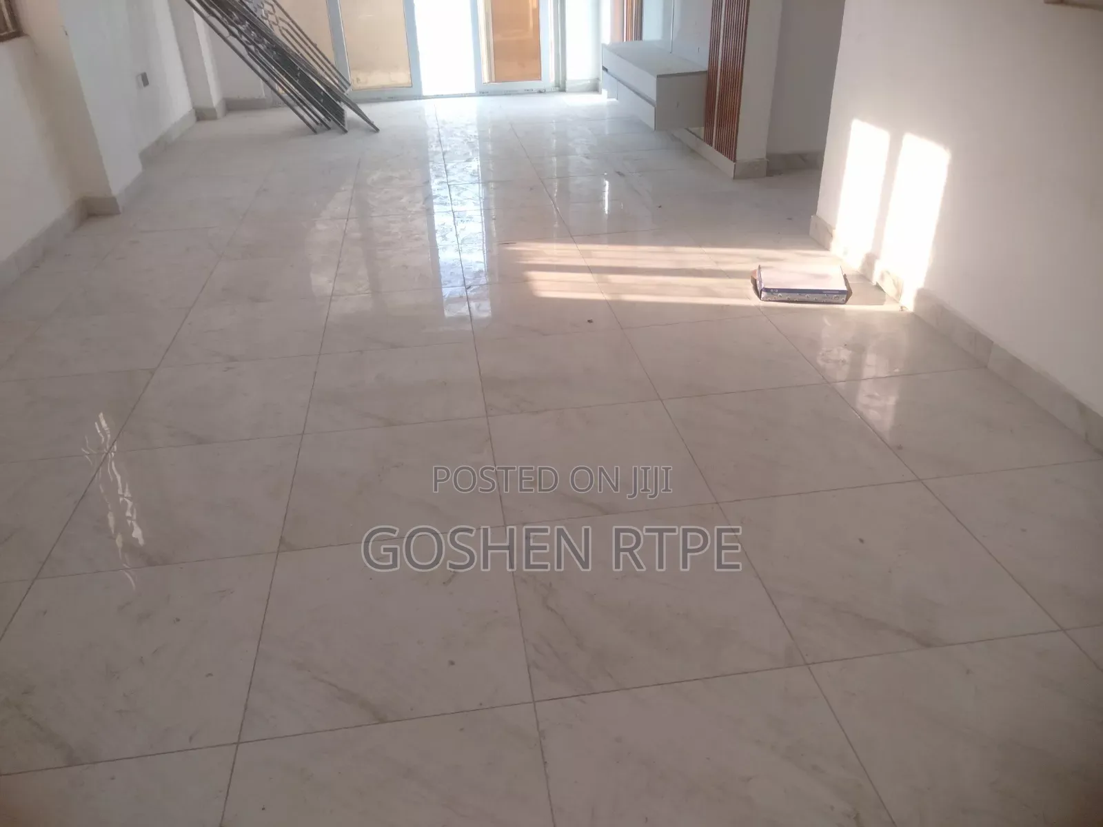 3bdrm Apartment in Kikowani - Bondeni for rent in Bondeni