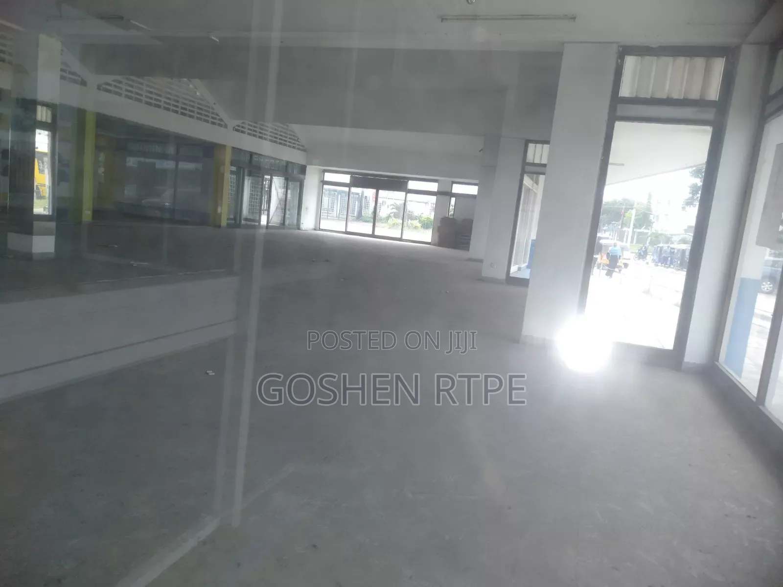 Prime Showroom/Offices at KSH to Let at Mombasa City (Island) in Saba Saba