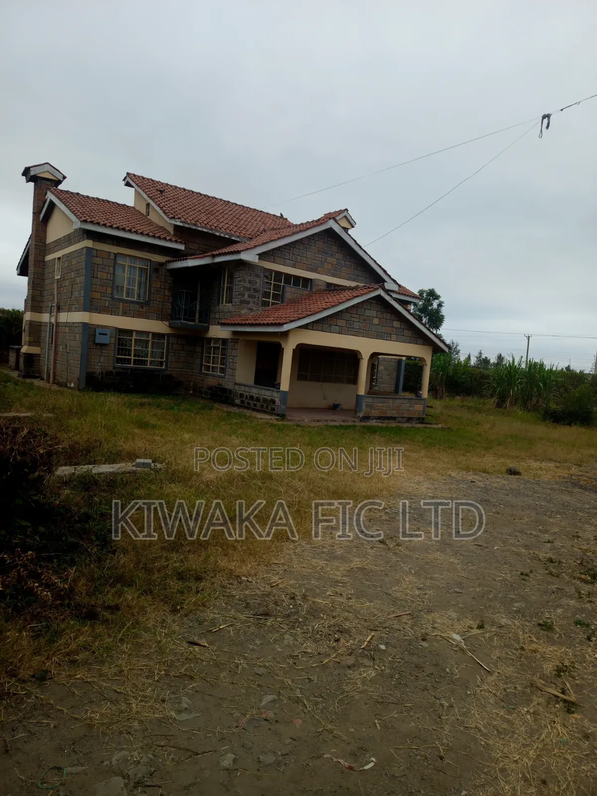 Half Acre With an 8 Bedroom Maisonette for Lease in Ruai in Ruai