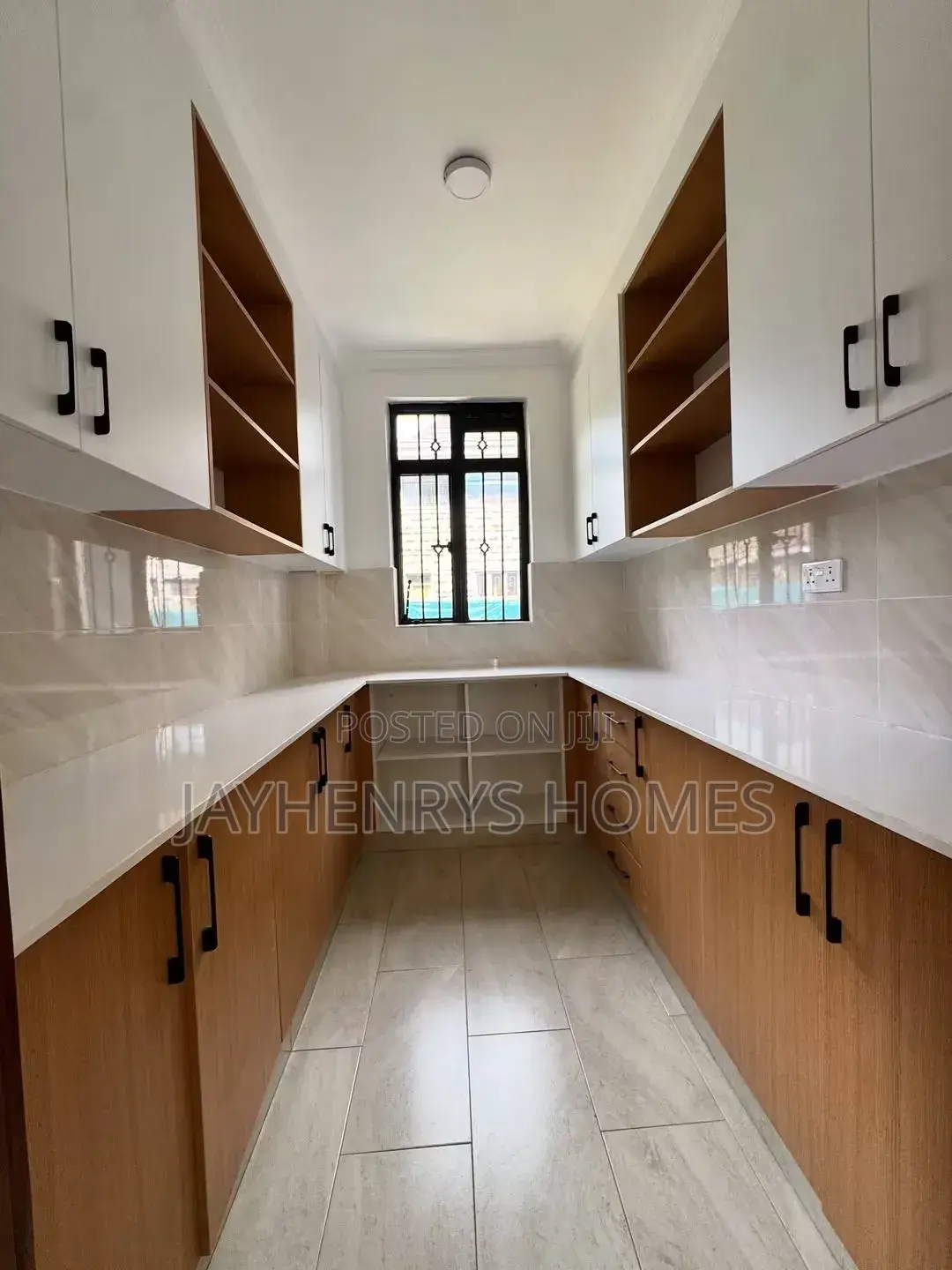 4bdrm House in Daykio Side, Kimbo for sale in Kimbo