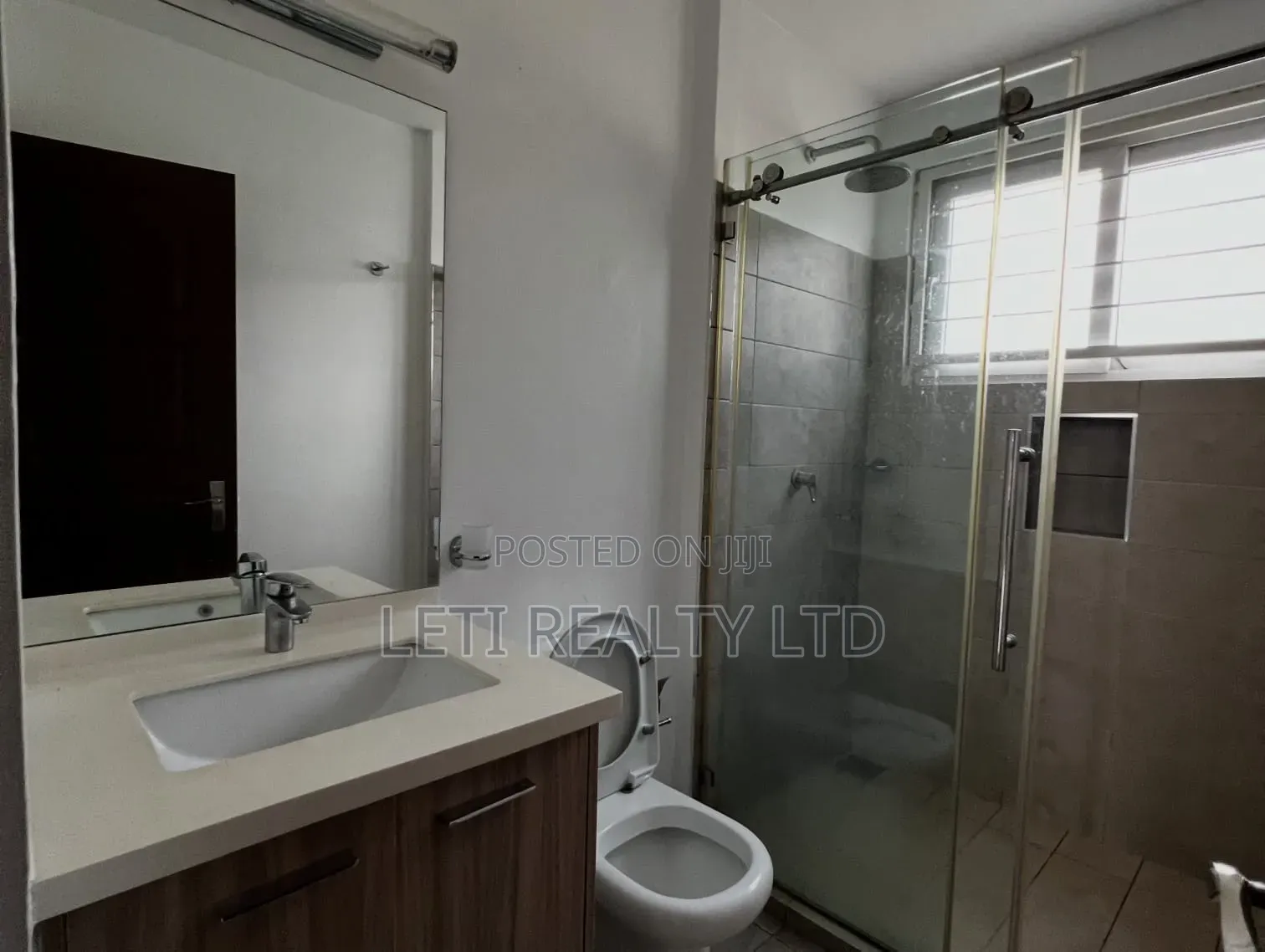 5bdrm Townhouse/Terrace in Maziwa for sale in Maziwa