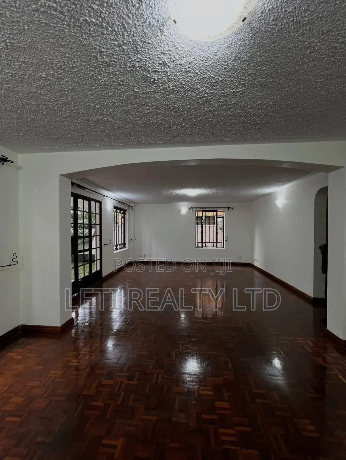 5bdrm Townhouse/Terrace in Muthangari for sale in Muthangari