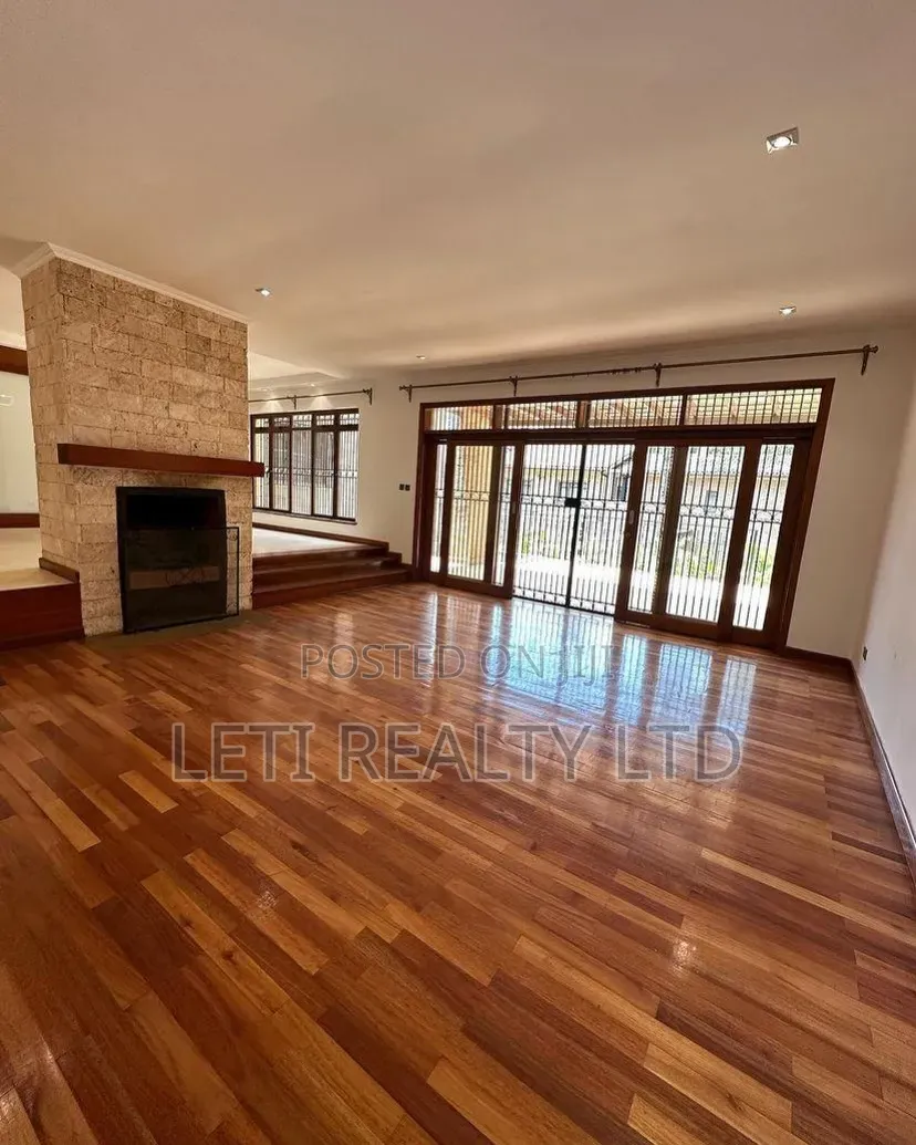 5bdrm Townhouse/Terrace in Muthangari for sale in Muthangari