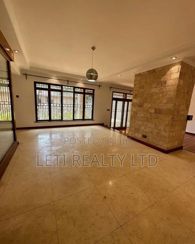 5bdrm Townhouse/Terrace in Muthangari for sale in Muthangari