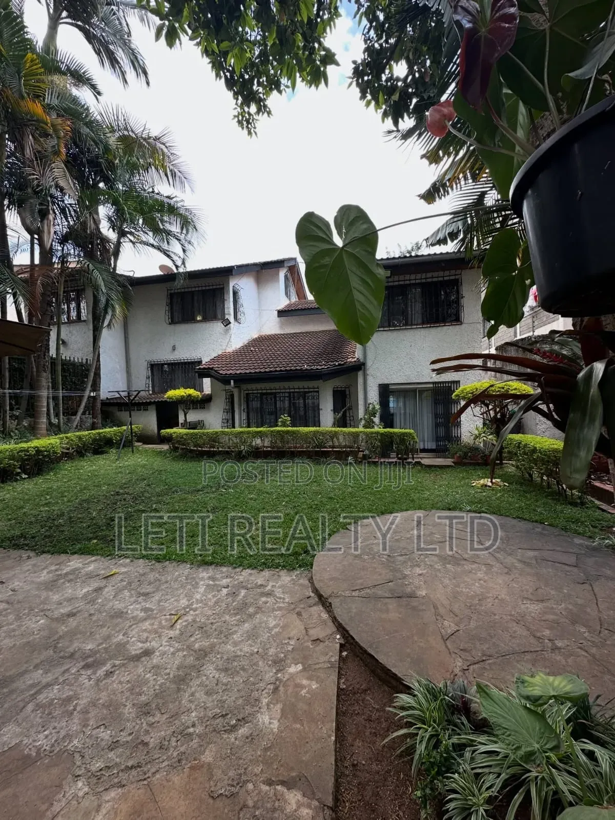 4bdrm Townhouse/Terrace in Muthangari for sale in Muthangari
