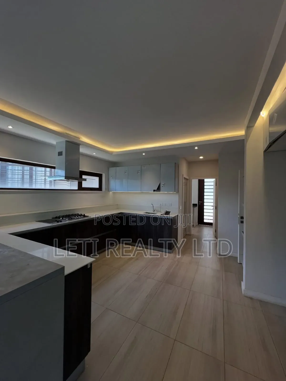 4bdrm Townhouse/Terrace in Muthangari for sale in Muthangari