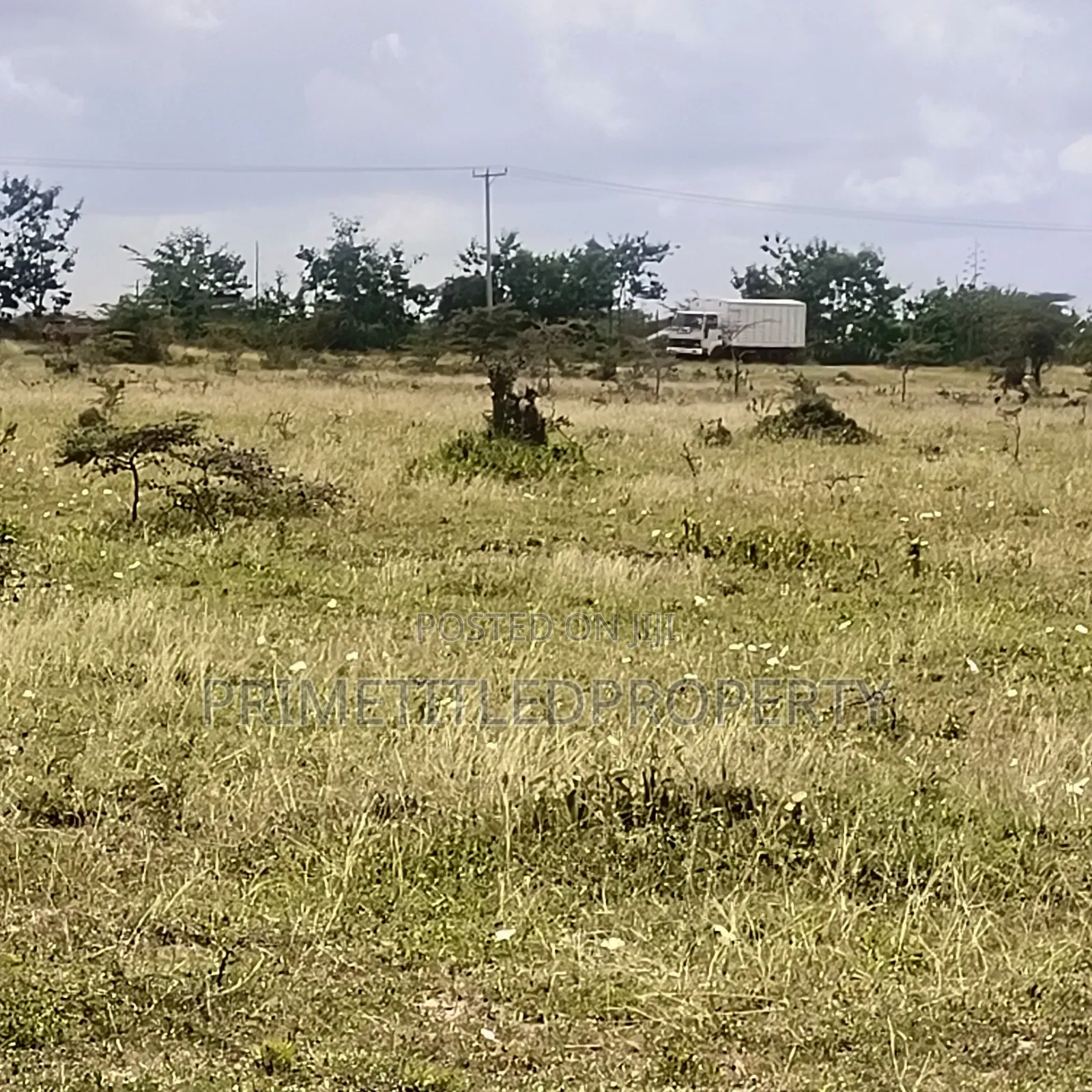 2.04 Acres Touching Machakos Makutano Tarmac Road in Junction