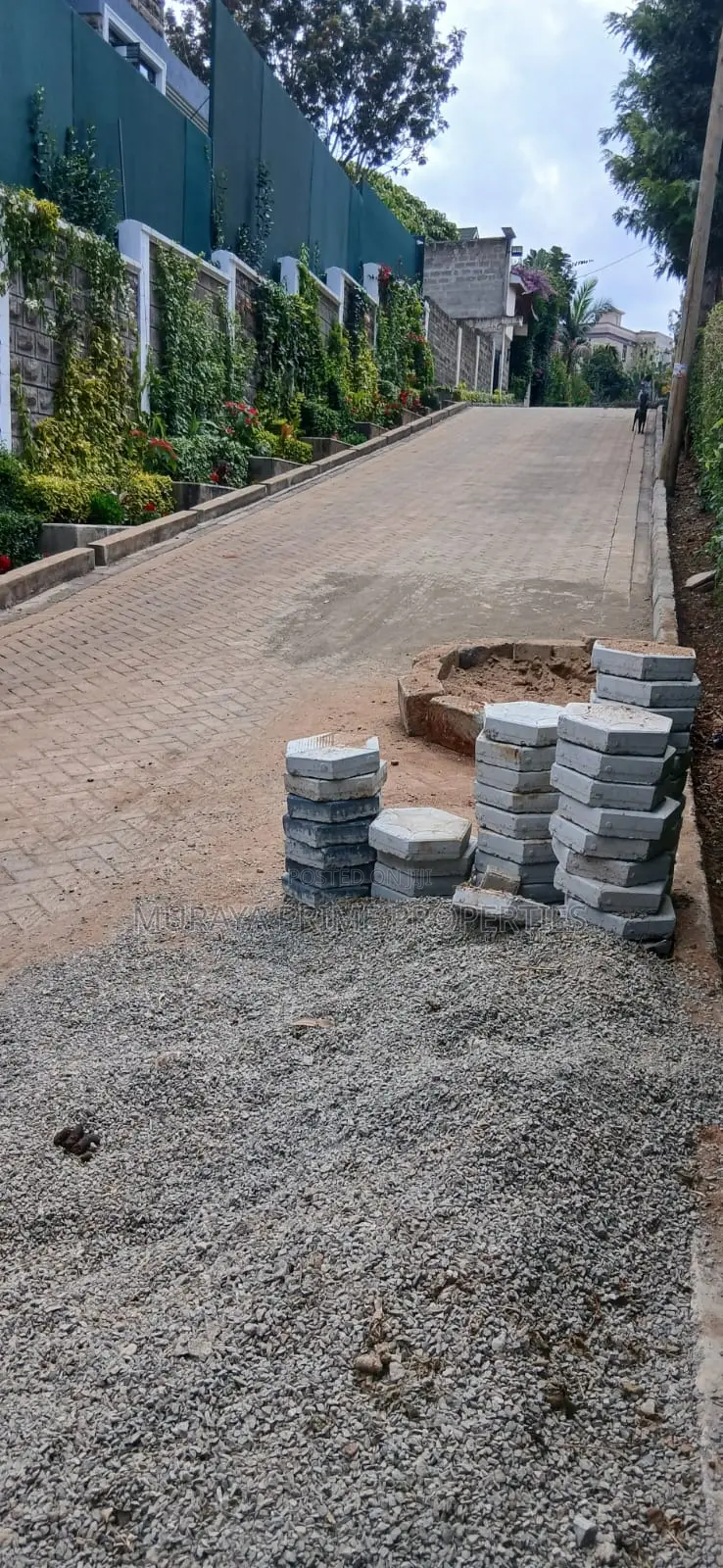 Prime 1⁄4 Acre Plot for Sale – Kerarapon Drive in Kerarapon