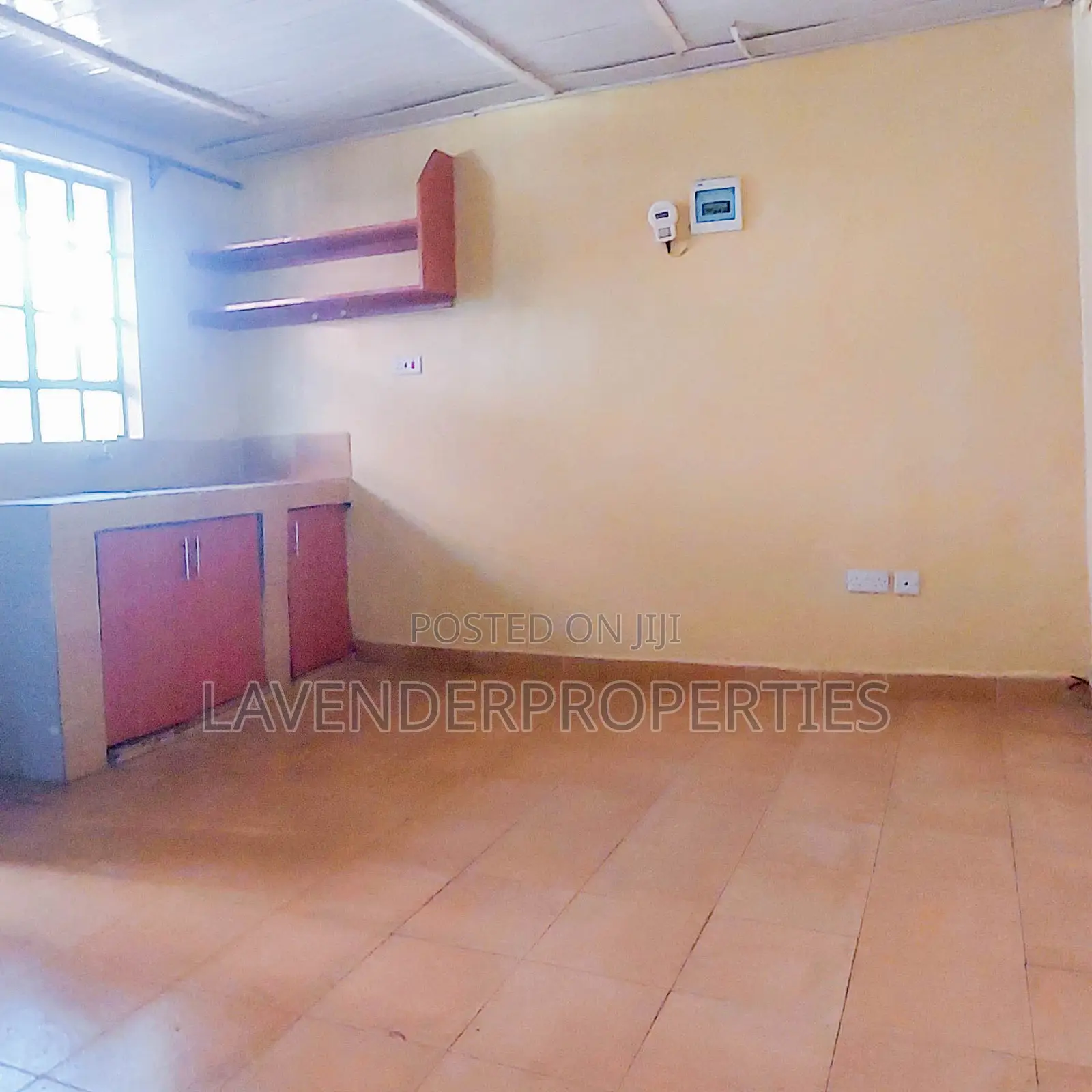 1bdrm Bedsitter in Ndumbuini Apartment, Uthiru for rent in Uthiru