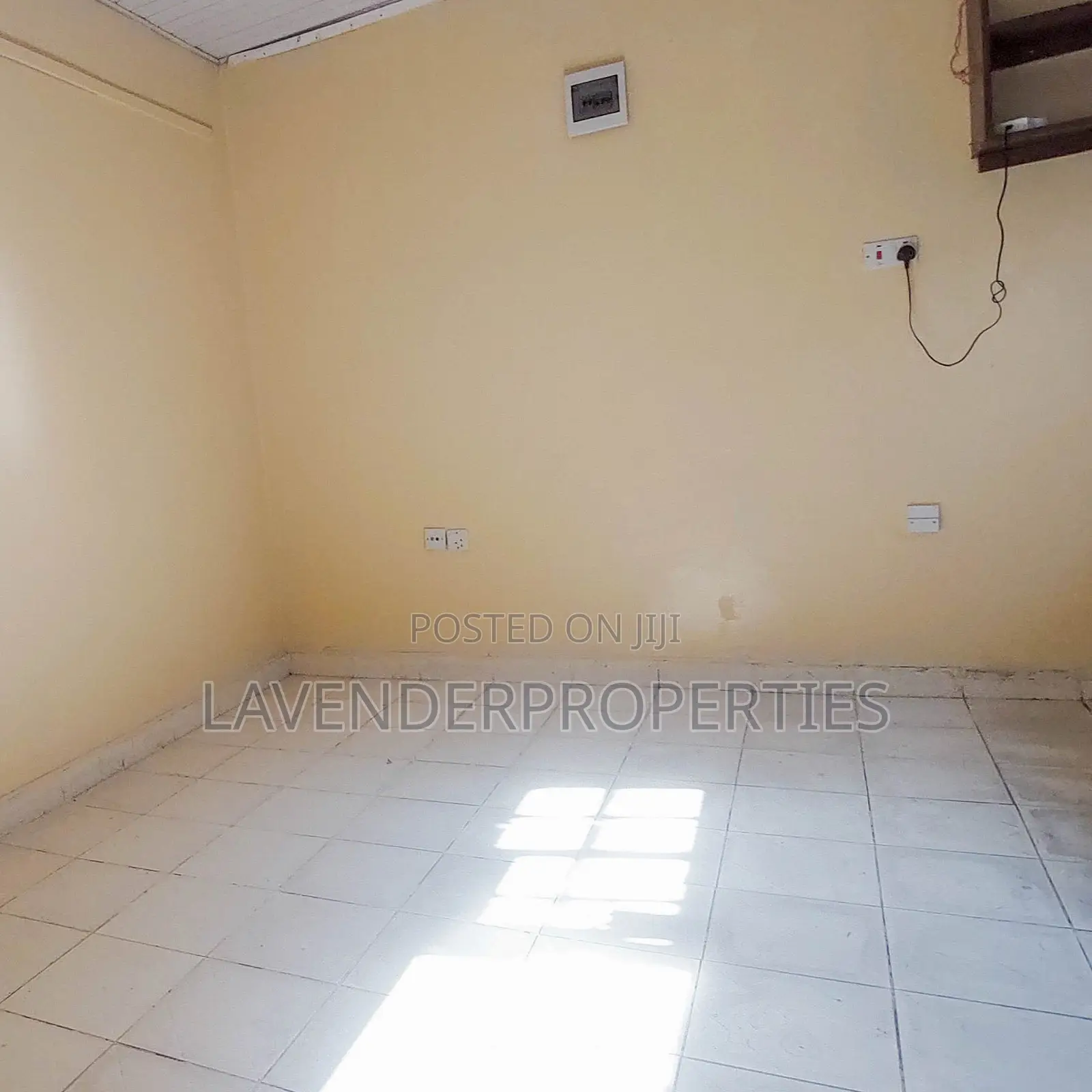 1bdrm Bedsitter in Ndumbuini Apartment, Uthiru for rent in Uthiru