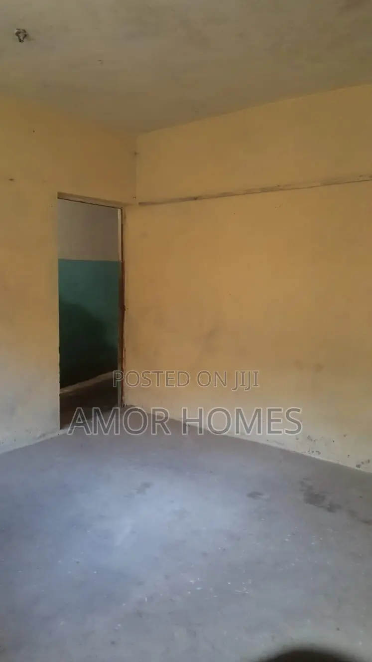 Studio Apartment in Frere-Sarajevo, Mshomoroni for rent in Mshomoroni