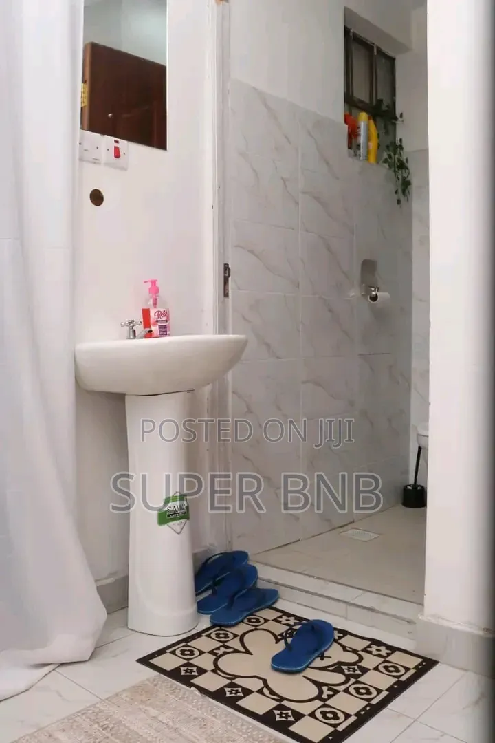TRM Roysambu - Thika Road TRM Drive Roysambu Thika Road Studio Airbnb in Roysambu