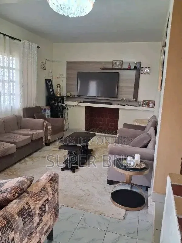 Fully Furnished 1bedroom Airbnb. Location;Muranga Town, Kandundu. in Township G
