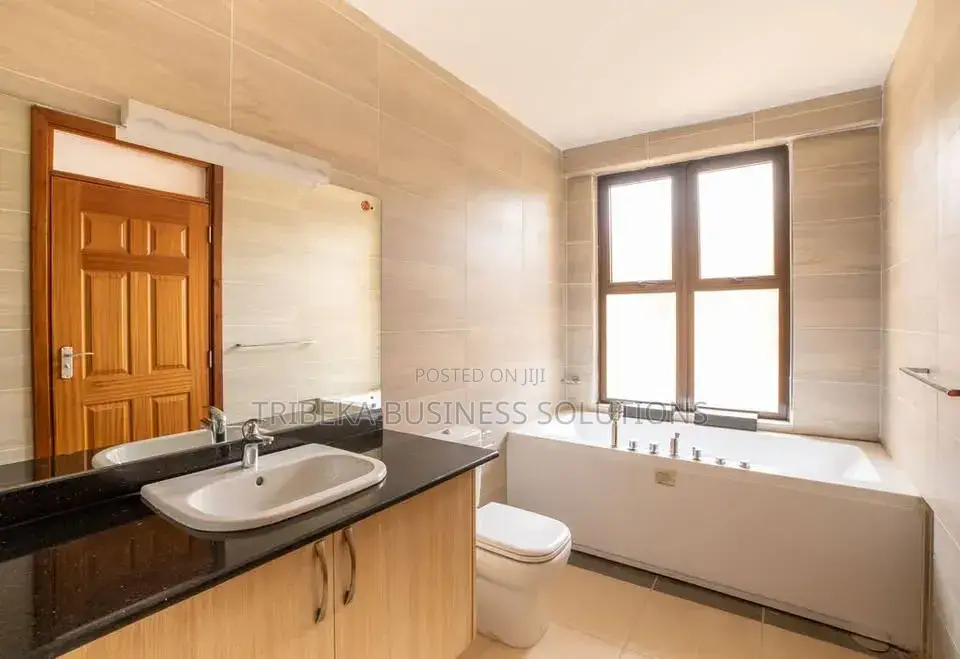 5bdrm Apartment in Skyview Gardens, Westlands for sale in Westlands