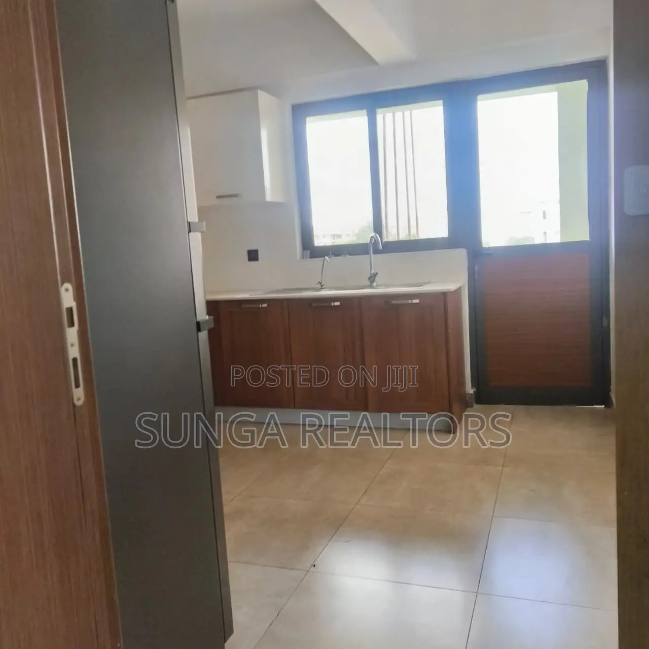 Furnished 3bdrm Apartment in Rose Avenue, Hurlingham for rent in Hurlingham