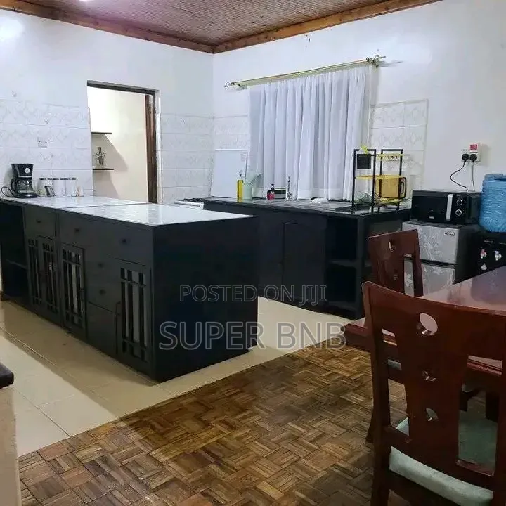 2 3 Bedroom Airbnb in Mlimani Kitale, in Kitale