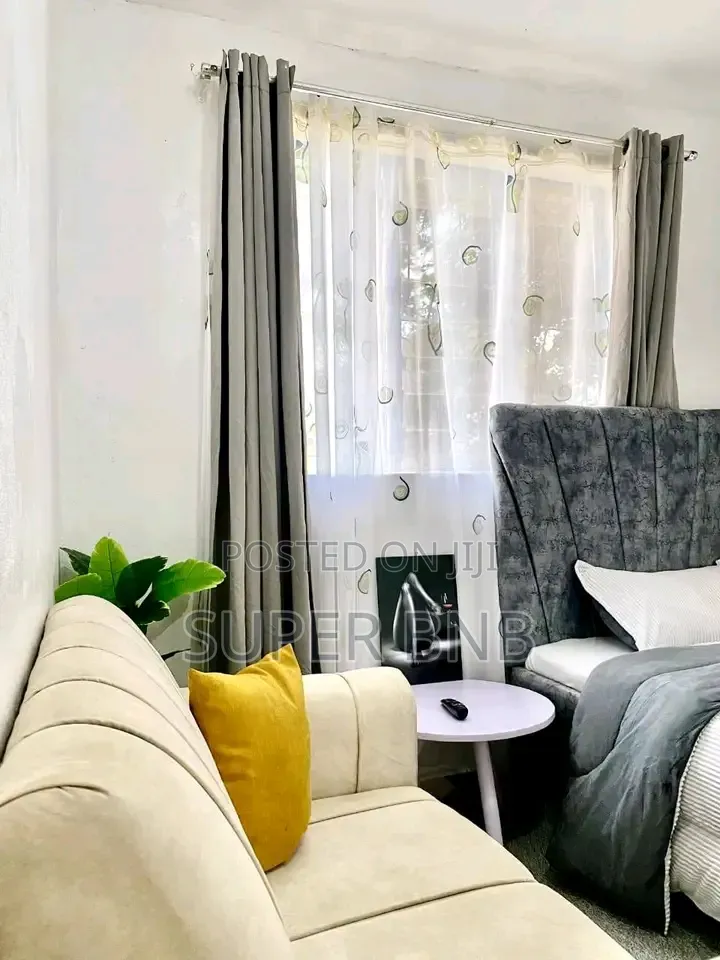 Voi Airbnb Whatsapp/ Call Studio and One Bedroom in Voi Mombasa in Moi Avenue (Msa)