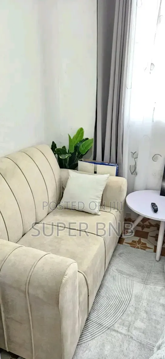 Voi Airbnb Whatsapp/ Call Studio and One Bedroom in Voi Mombasa in Moi Avenue (Msa)