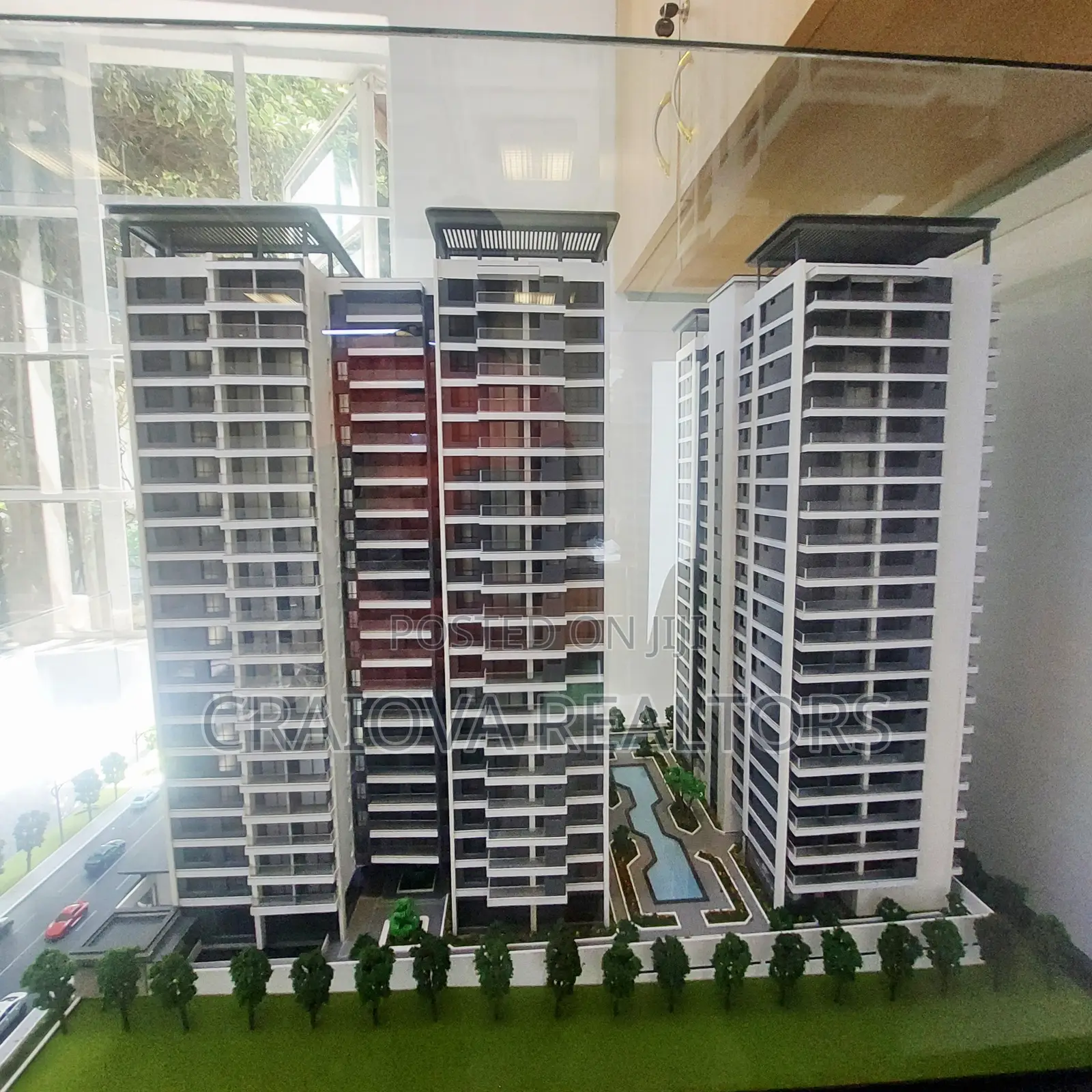 4bdrm Apartment in Raphta Road Area for sale in Raphta Road Area