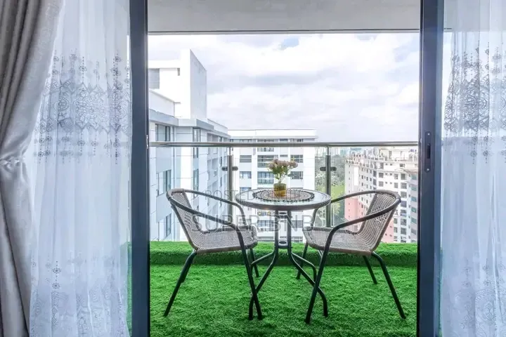 Airbnb Studio Apartment in Prestigious Lavington Valley Arcad in Valley Arcade