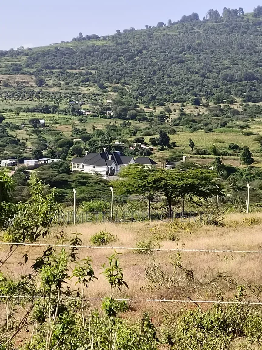 5.8 Acres at Mua Hills in Mua Hills
