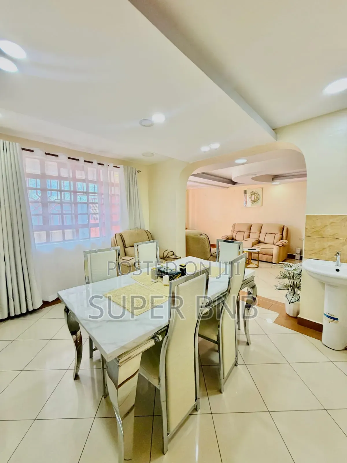 Airbnb 5 Bedrooms Own Compound Partying Ruracio in Muthangari