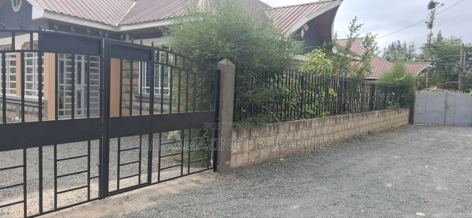 3bdrm Bungalow in Smith Area Plus Dsq, Nkoroi for rent in Nkoroi