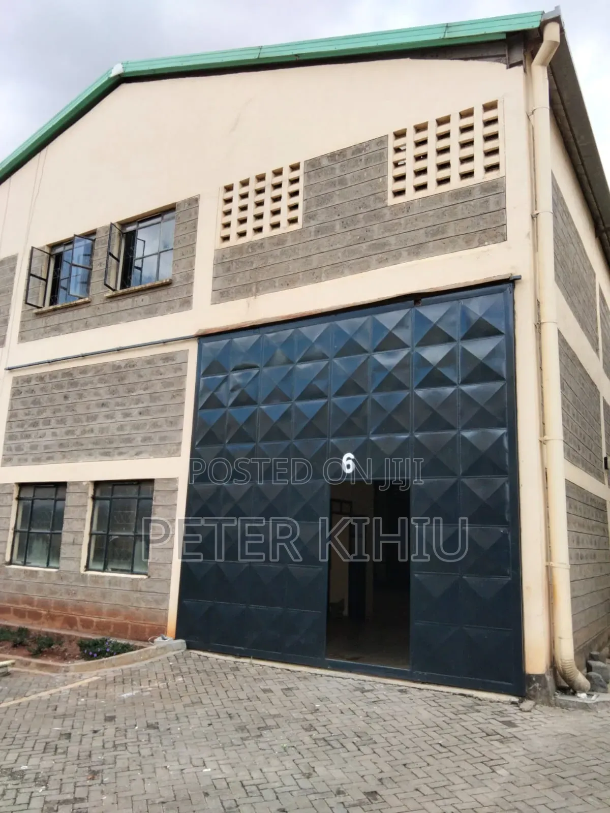 Godown to Let 5000sqft in Baba Dogo in Baba Dogo