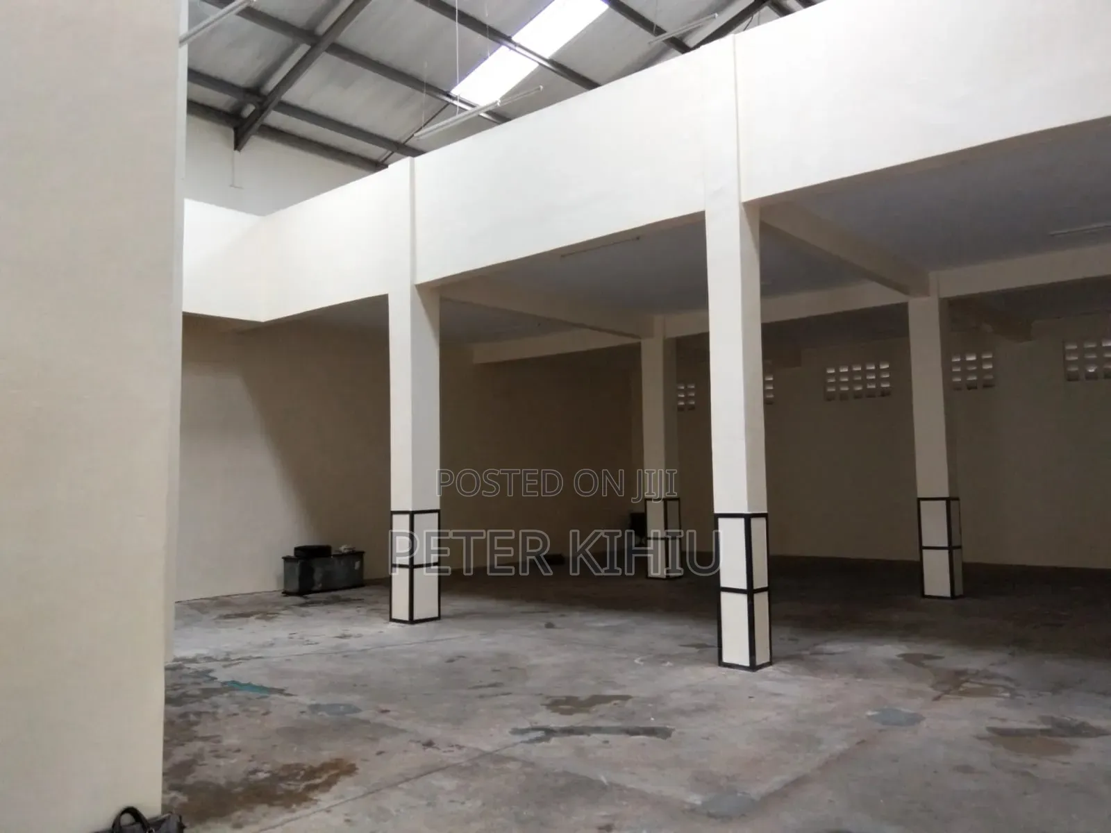 Godown to Let 5000sqft in Baba Dogo in Baba Dogo